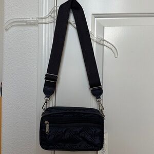 LeSportsac Monogram Collection LeLogo Deluxe Trim Renee Crossbody (Blue)